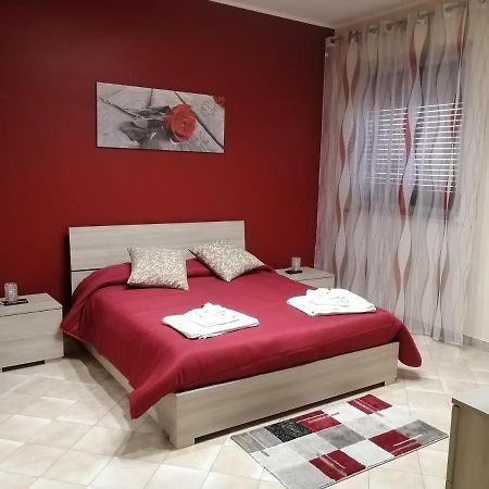 Casa Vacanza Petrulli Zafferana Etnea Buitenkant foto