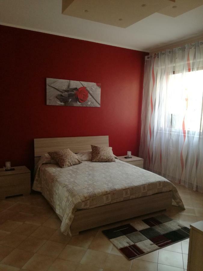 Casa Vacanza Petrulli Zafferana Etnea Buitenkant foto