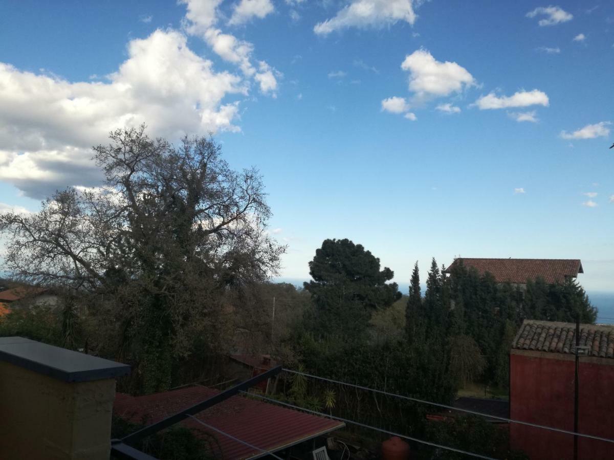 Casa Vacanza Petrulli Zafferana Etnea Buitenkant foto