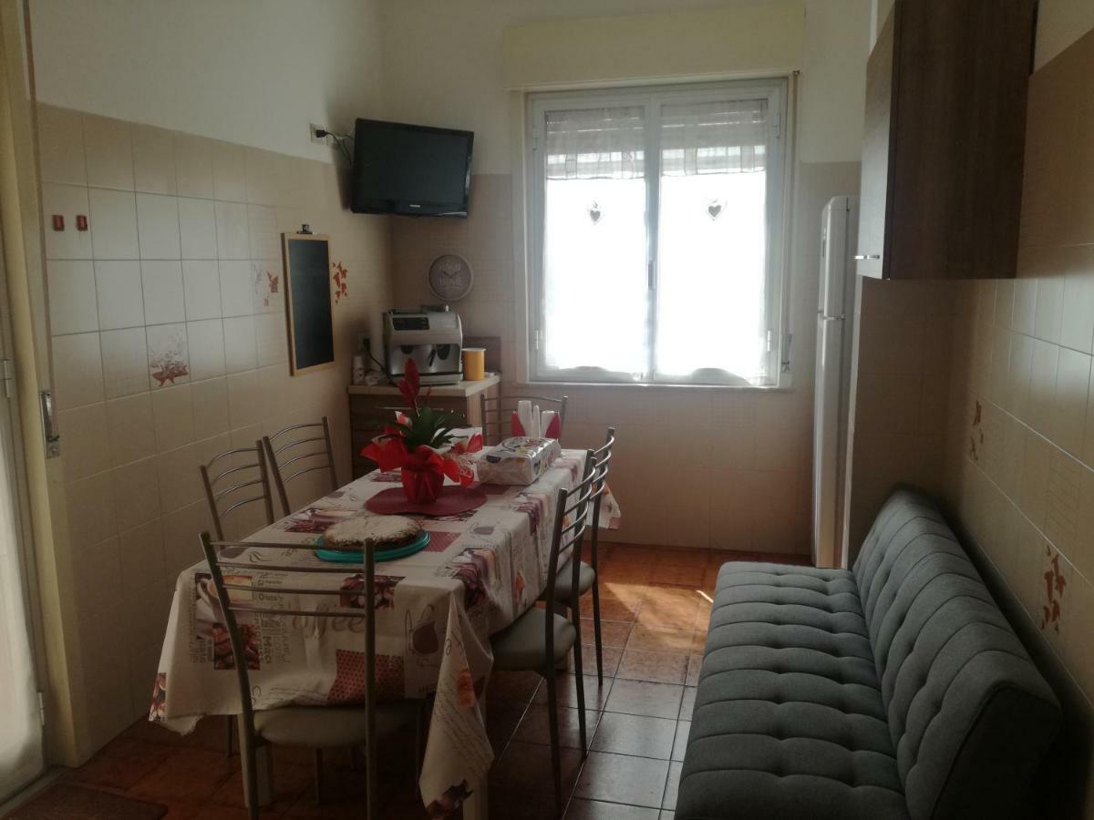 Casa Vacanza Petrulli Zafferana Etnea Buitenkant foto